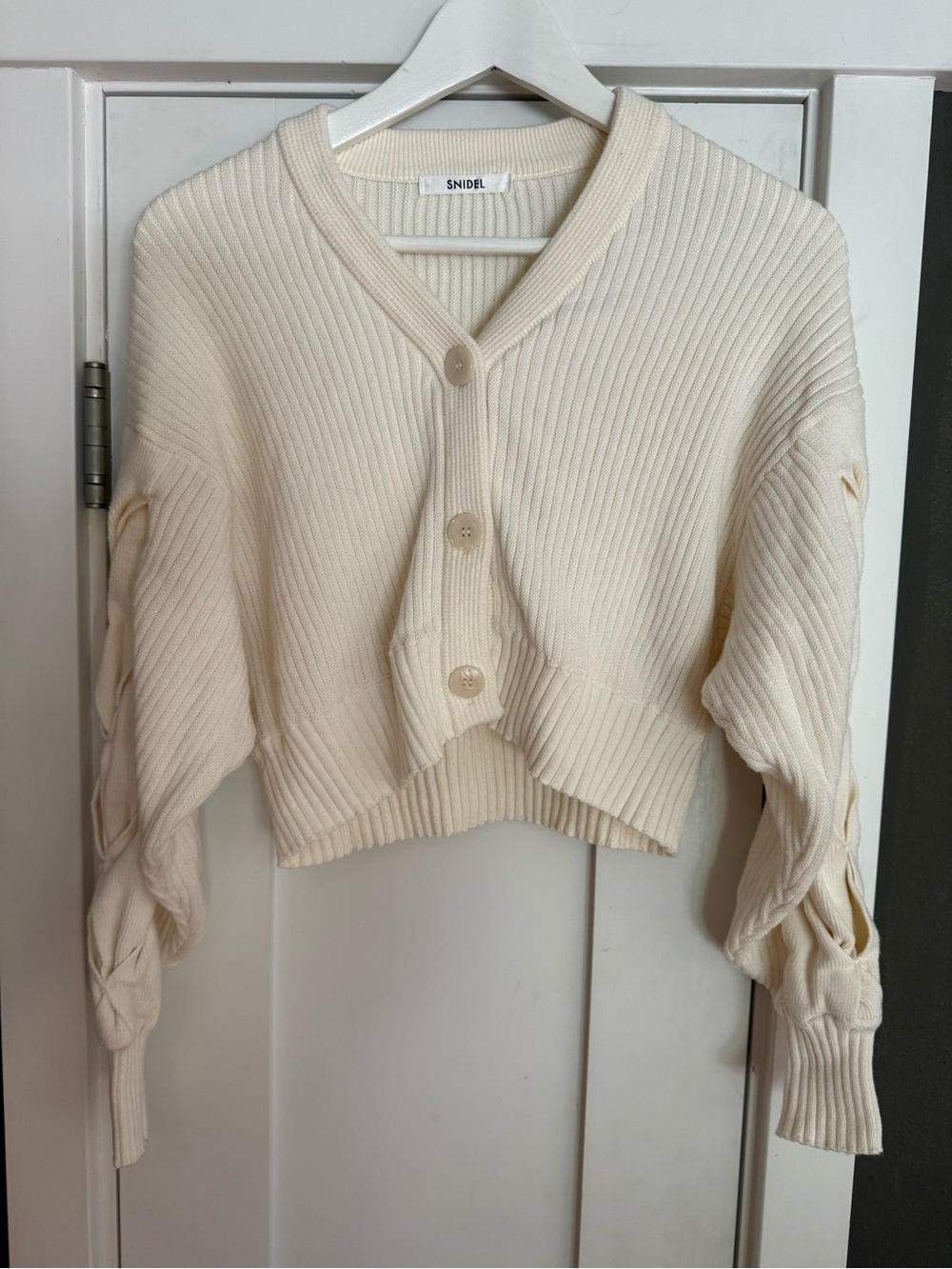 Snidel Cotton and Cashmere Ribbed Cropped Cardigan